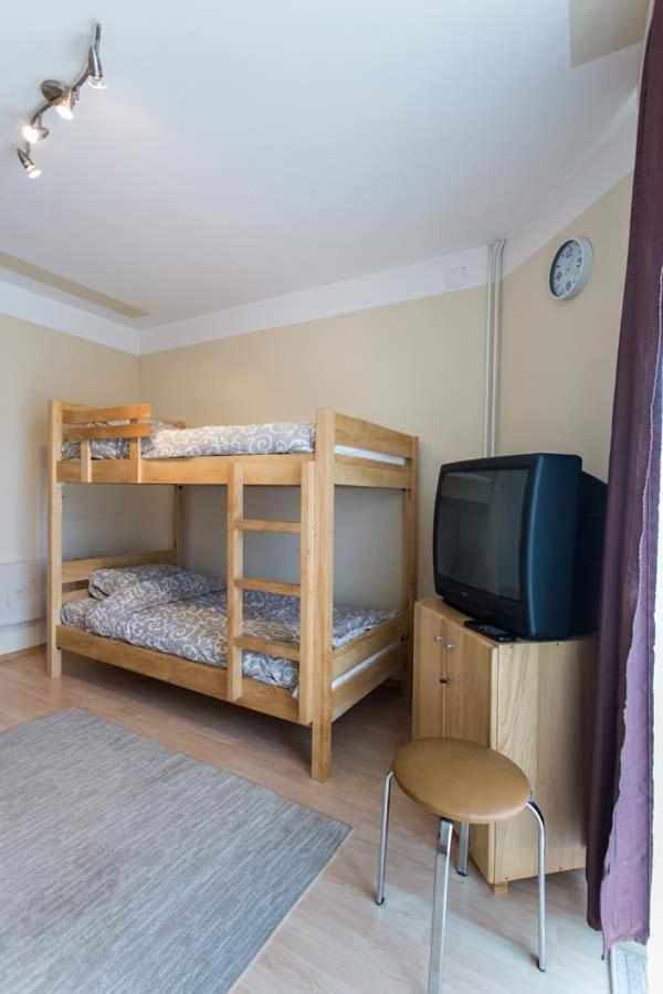 Hostel Day 'N' Night Ni Εξωτερικό φωτογραφία