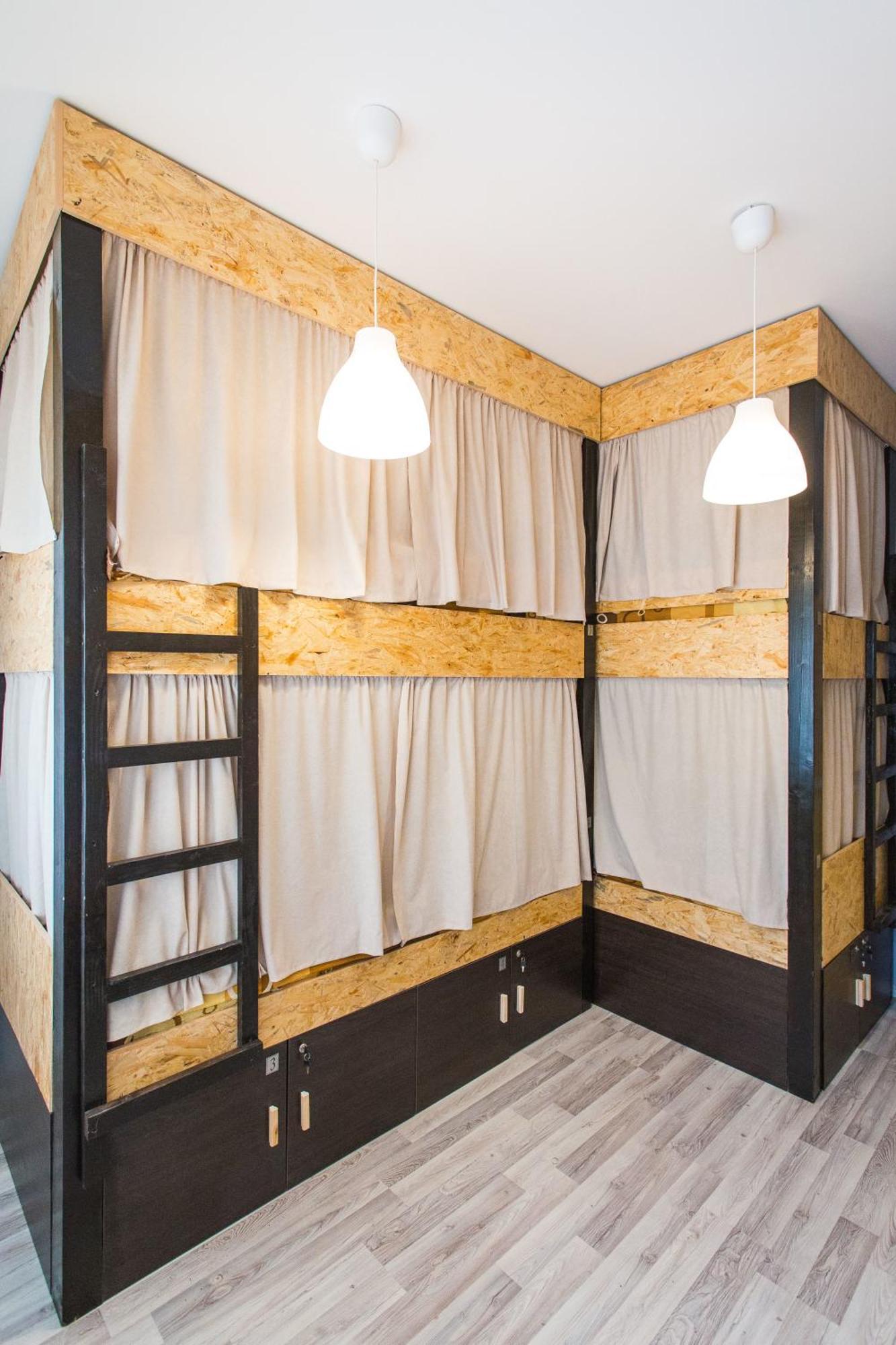 Hostel Day 'N' Night Ni Δωμάτιο φωτογραφία